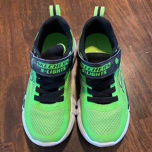 Sketchers Light Up Tennis Shoes